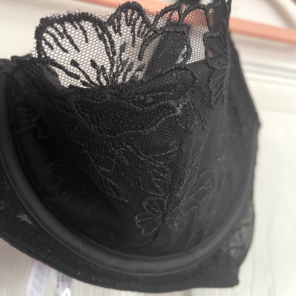 NWT Playful Promises Marlowe Black Floral Embroidered Quarter Cup Bra - Picture 3 of 8